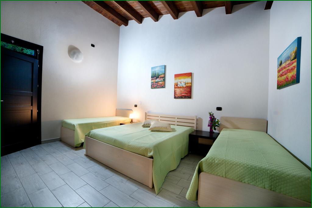 Ai Parchi Dei Parrini Bed & Breakfast Partinico Oda fotoğraf