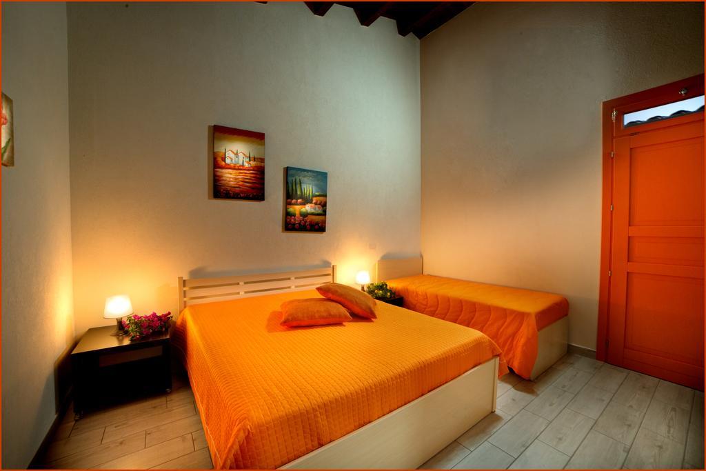 Ai Parchi Dei Parrini Bed & Breakfast Partinico Oda fotoğraf